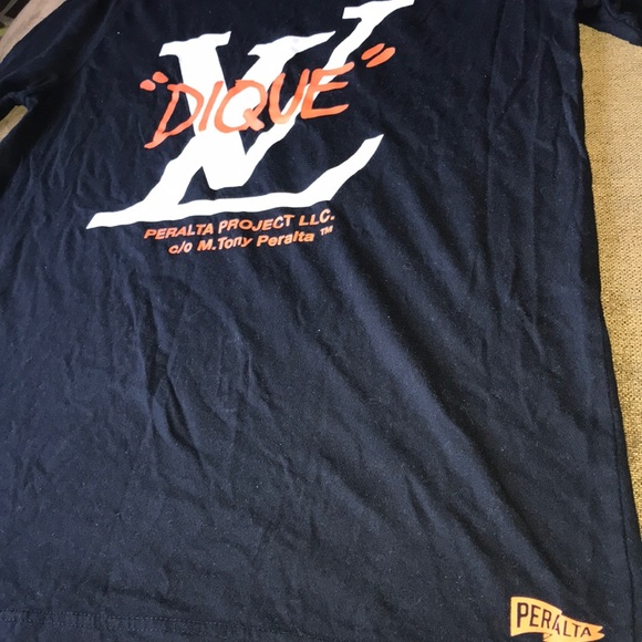 dique balenciaga shirt